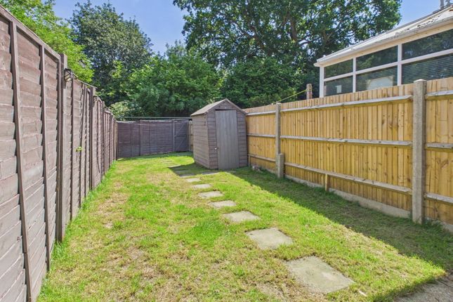 54, Drake Close, Horsham photo 2