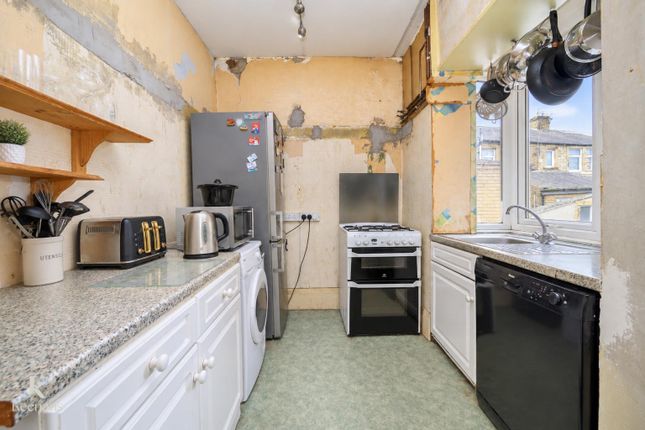 55, Park Road, Barnoldswick photo 4
