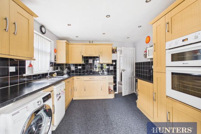 31, Viking Road, Bridlington photo 3