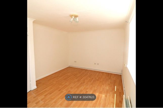 Heron Court, Bromley photo 4