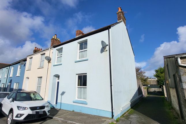 End terrace house for sale in Harries Street, Tenby SA70