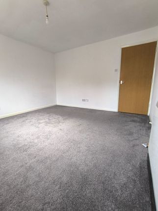14 Osborne Road, Northampton photo 2
