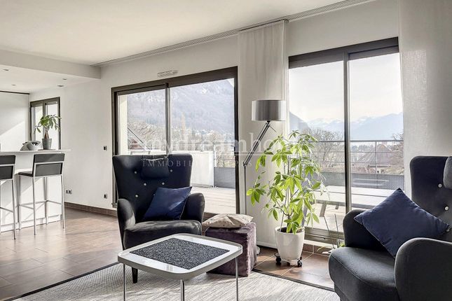 Thumbnail Penthouse for sale in Annecy-Le-Vieux, 74940, France