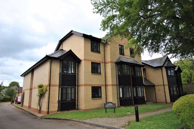 2 bed flat for sale in New Road, Melbourn, Royston SG8