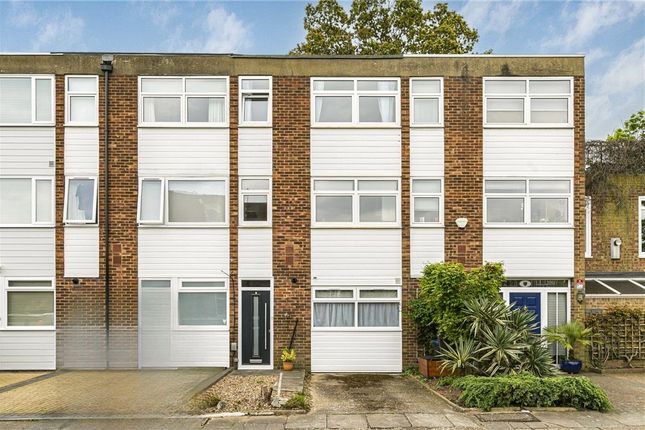 Thumbnail Terraced house for sale in Golf Side, Twickenham, Richmond Upon Thames