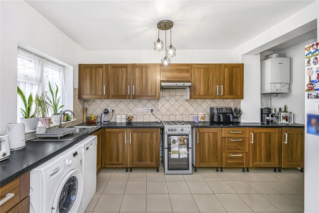 97, Rugby Road, Dagenham photo 4