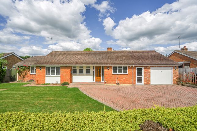 Thumbnail Bungalow for sale in Northbury Avenue, Ruscombe, Reading, Berkshire