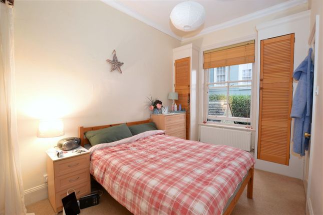 Flat 12a, Malvern House, Malvern photo 2