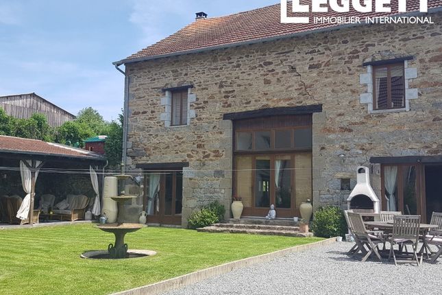 Thumbnail Villa for sale in Janaillat, Creuse, Nouvelle-Aquitaine