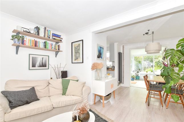 Woodleigh Road, Burgess Hill photo 4