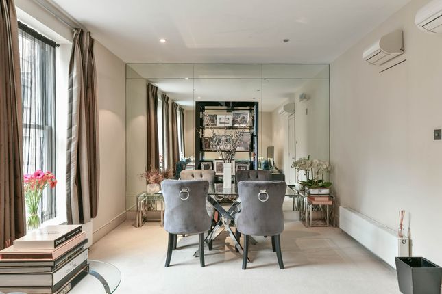 Mews house for sale in Sherlock Mews, London