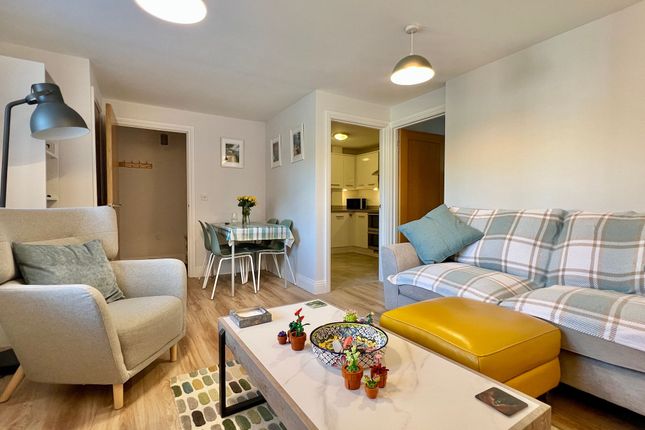 Flat 12, Monmouth Court Bindon Road, Taunton photo 3