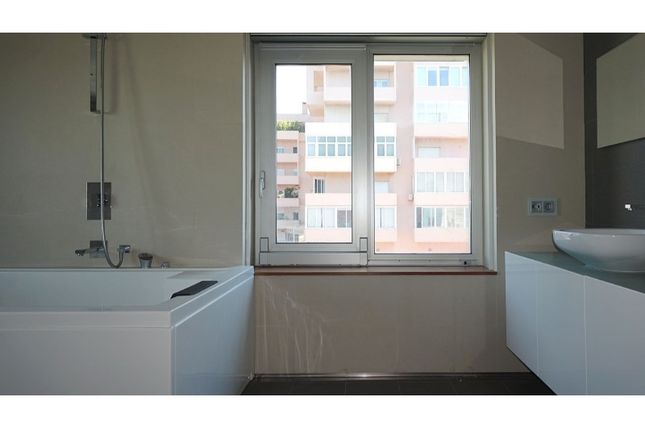 Apartment for sale in Avenidas Novas (Nossa Senhora De Fátima), Avenidas Novas, Lisboa
