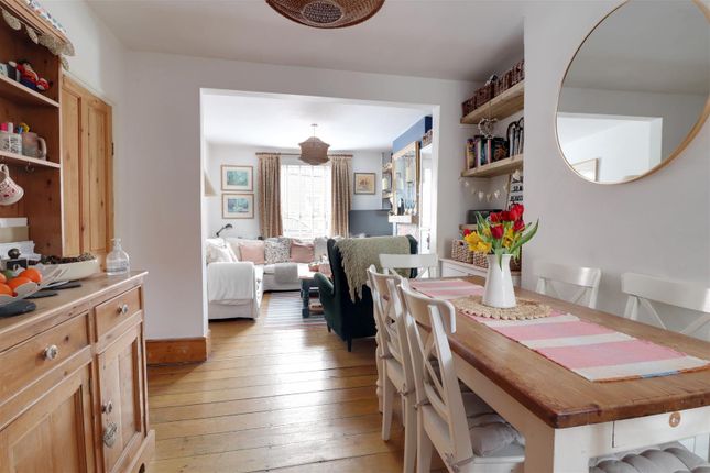 6, Regent Street, Stonehouse photo 3