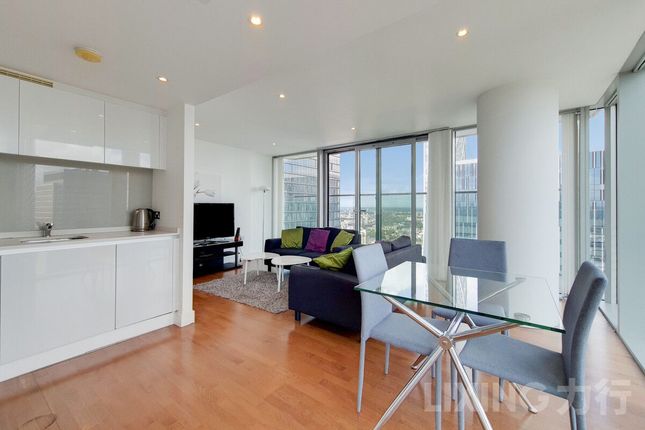 Flat for sale in Marsh Wall, Canary Wharf