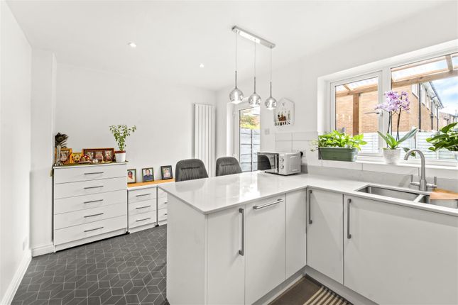 12, Milton Drive, Sale photo 4