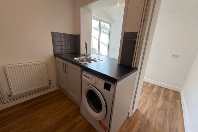 556, Swansea photo 4