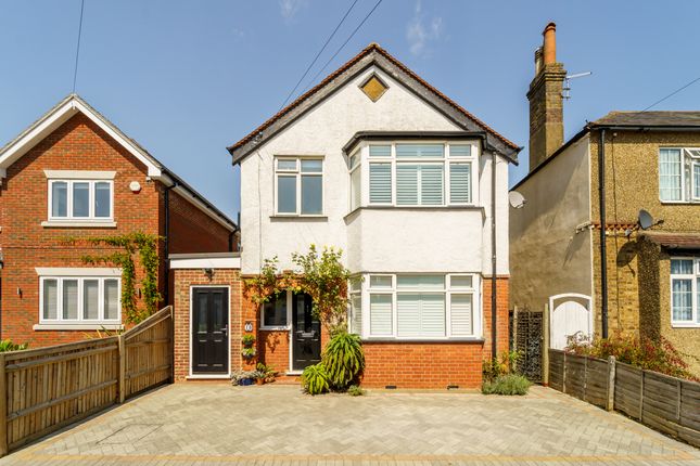 3-bed detached on 16, Ruskin Road, Staines-upon-Thames, £600,000