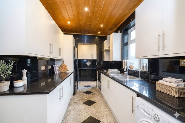 57, Brunswick Road, London photo 3