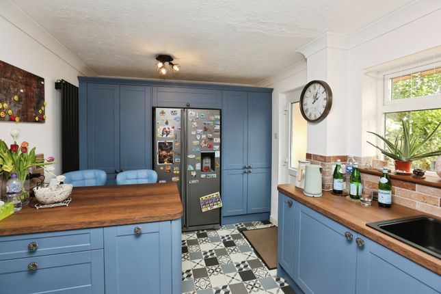 17, Bailey green, Southampton photo 3
