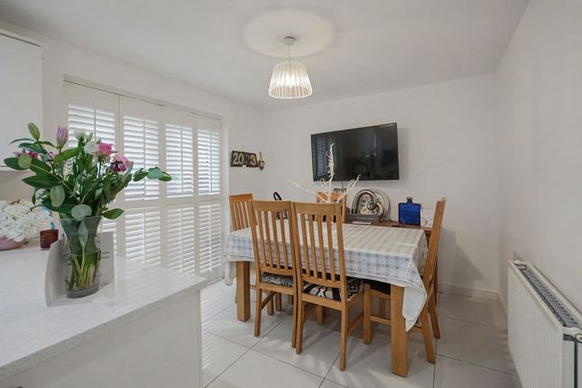 2, Alnwick Way, Morpeth photo 3