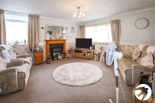 50, Upper Park Road, Belvedere photo 2