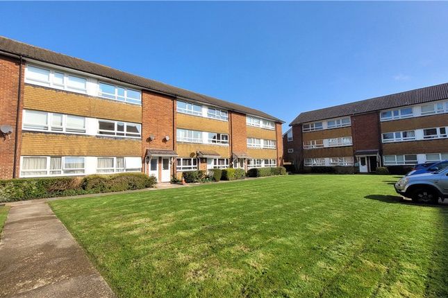 Maisonette to rent in Strode Street, Egham, Surrey TW20