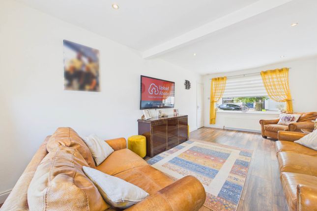 16, Murray Road, Carluke photo 4