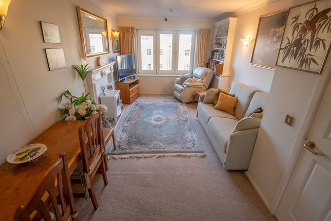 Flat 36, Mount Place The Mount, Guildford photo 3