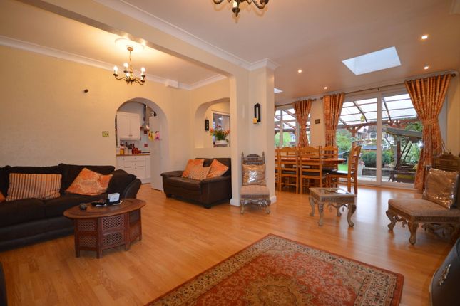 20, Ennerdale Avenue, Stanmore photo 2