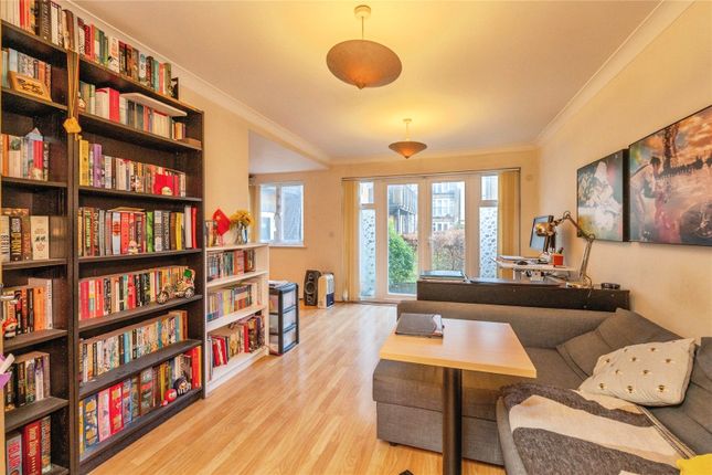 169, Southwell Close, Grays photo 4