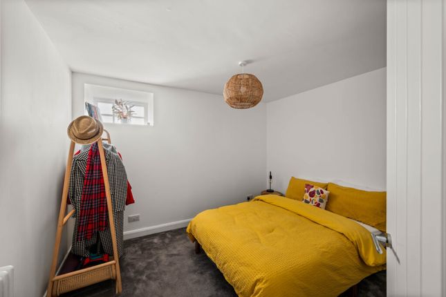 Flat for sale in Perth Road, Dundee
