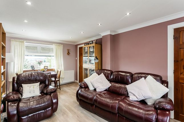 11, Moorfoot Place, Penicuik photo 4