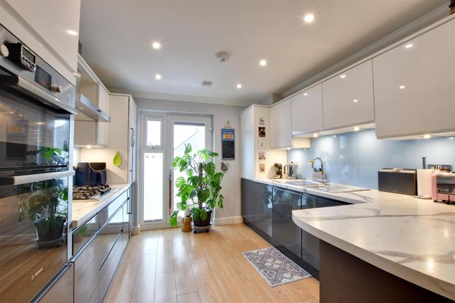 11, Peacocke Way, Rye photo 2