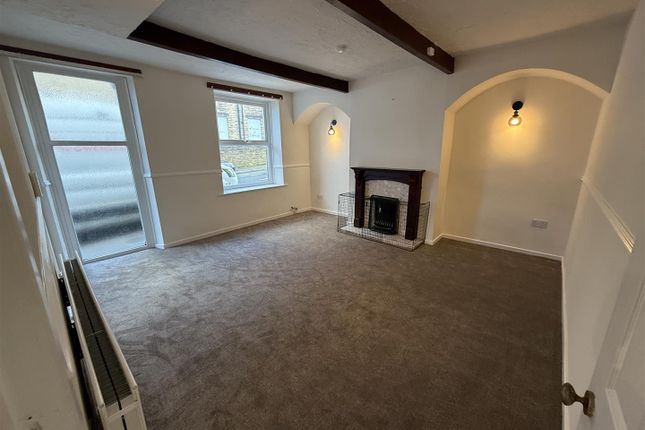 4, Brian Street, Huddersfield photo 3