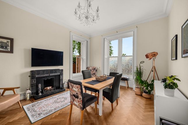 3 Cromarty Drive, Dundee photo 4
