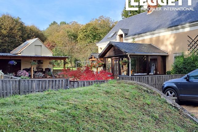 Villa for sale in Aubigné-Racan, Sarthe, Pays De La Loire