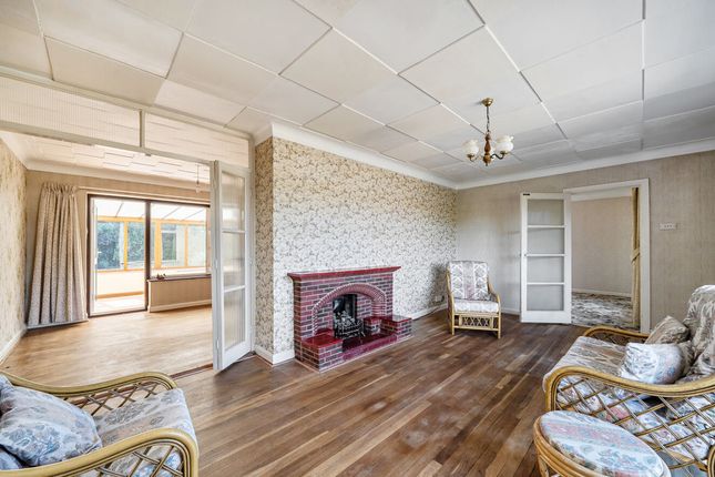 3, Chertsey Close, Kenley photo 3