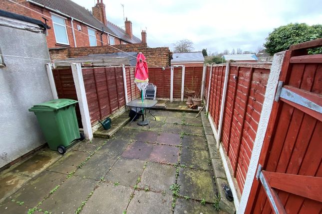 Terraced house to rent in Park Road, Netherton, Dudley