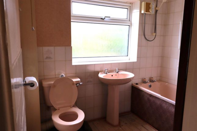 8, Cornwall Close, Warwick photo 4