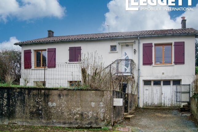 Thumbnail Villa for sale in L'absie, Deux-Sèvres, Nouvelle-Aquitaine