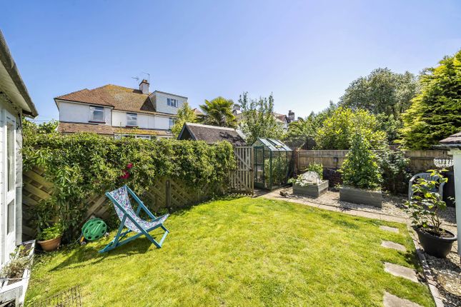 5, Leas Road, Devon photo 4