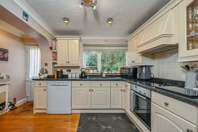 30 Willow Drive, Ashford photo 3