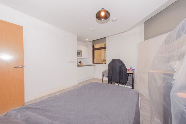 Apartment 8 - 4, James Street, Bradford photo 3