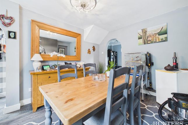 8, Pemberton Road, Consett photo 4