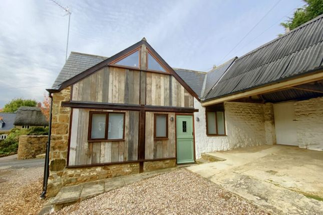 Link-detached house to rent in Mills Lane, Wroxton, Oxon