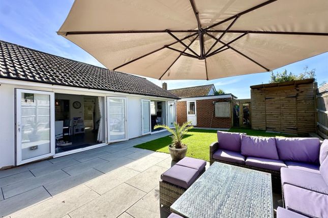 Thumbnail Bungalow for sale in Chartres, Bexhill-On-Sea