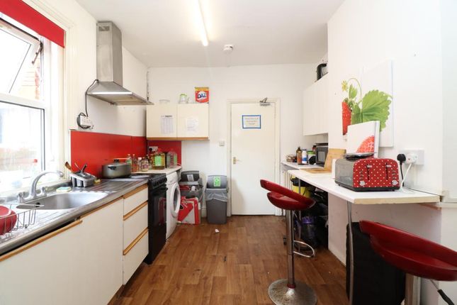 Shared accommodation to rent in Portswood Road, Southampton