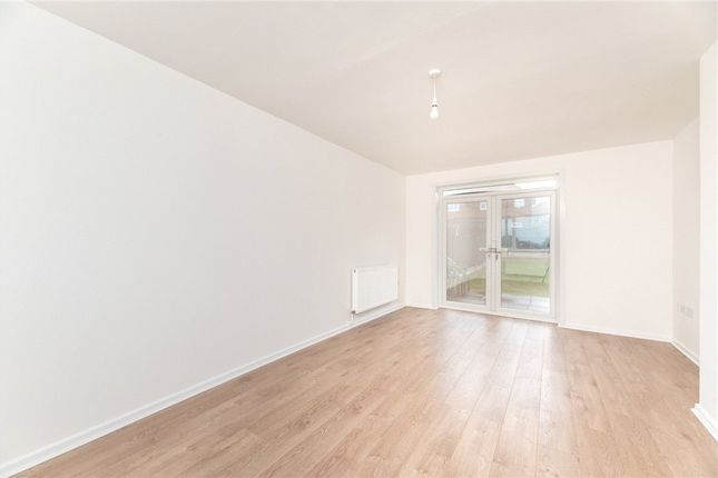 43, Smithy Lane, Wakefield photo 2
