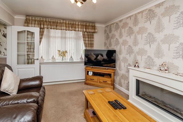 60, Devon Road, Wednesbury photo 2